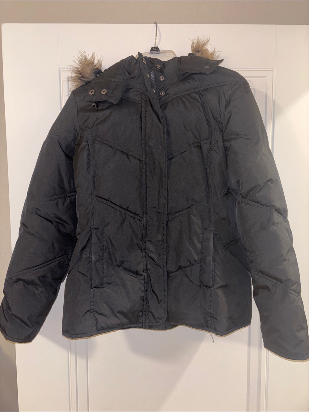 Gap Black Buffer Jacket with faux fur hood Large